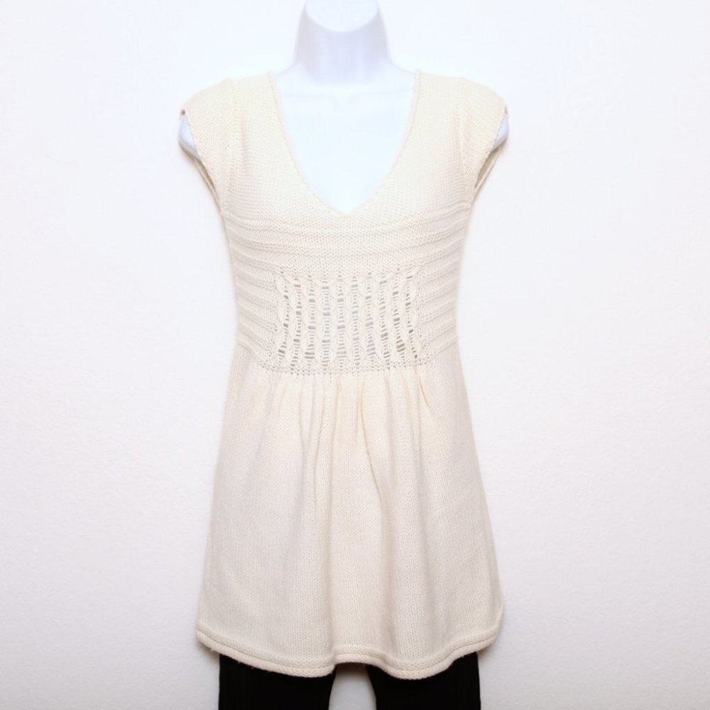 Guinevere by Anthropologie Wool Blend Knit Tunic‎
